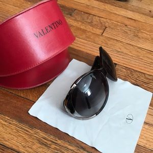 100% authentic Valentino sunglasses